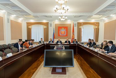 Нотариусов обяжут создавать архивы